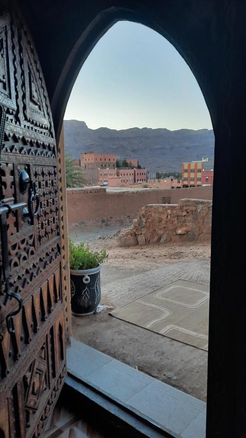 ホテル Dar Ilyana Ait Tiourhza エクステリア 写真